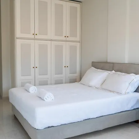Red Rose Luxury * Ialysos (Rhodes)