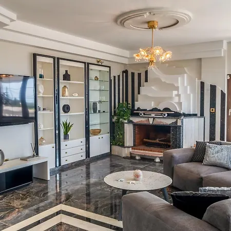 Red Rose Luxury Ialysos (Rhodes)