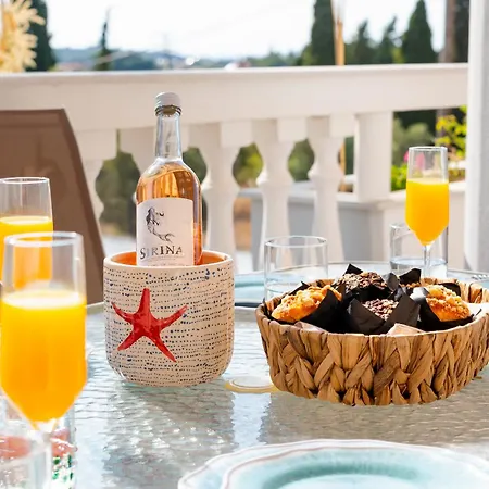 Red Rose Luxury * Ialysos (Rhodes)